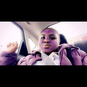 Meet your Posher, Donnaja